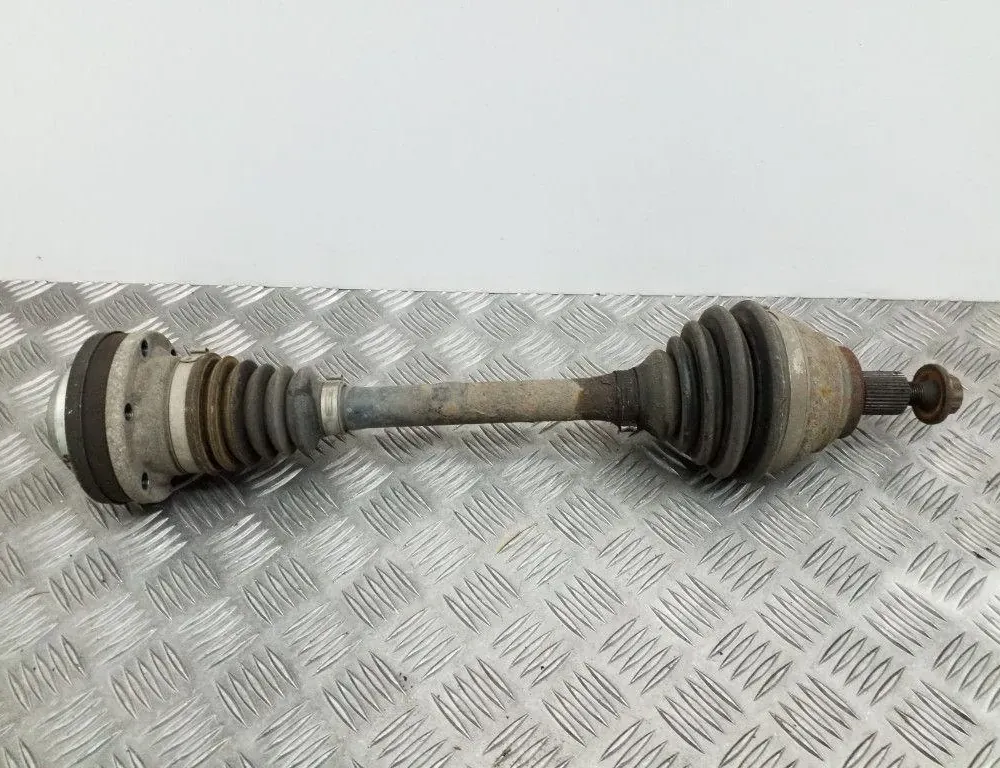 Преден ляв задвижващ вал