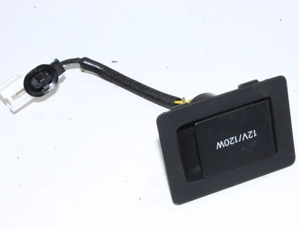 12 V контакт