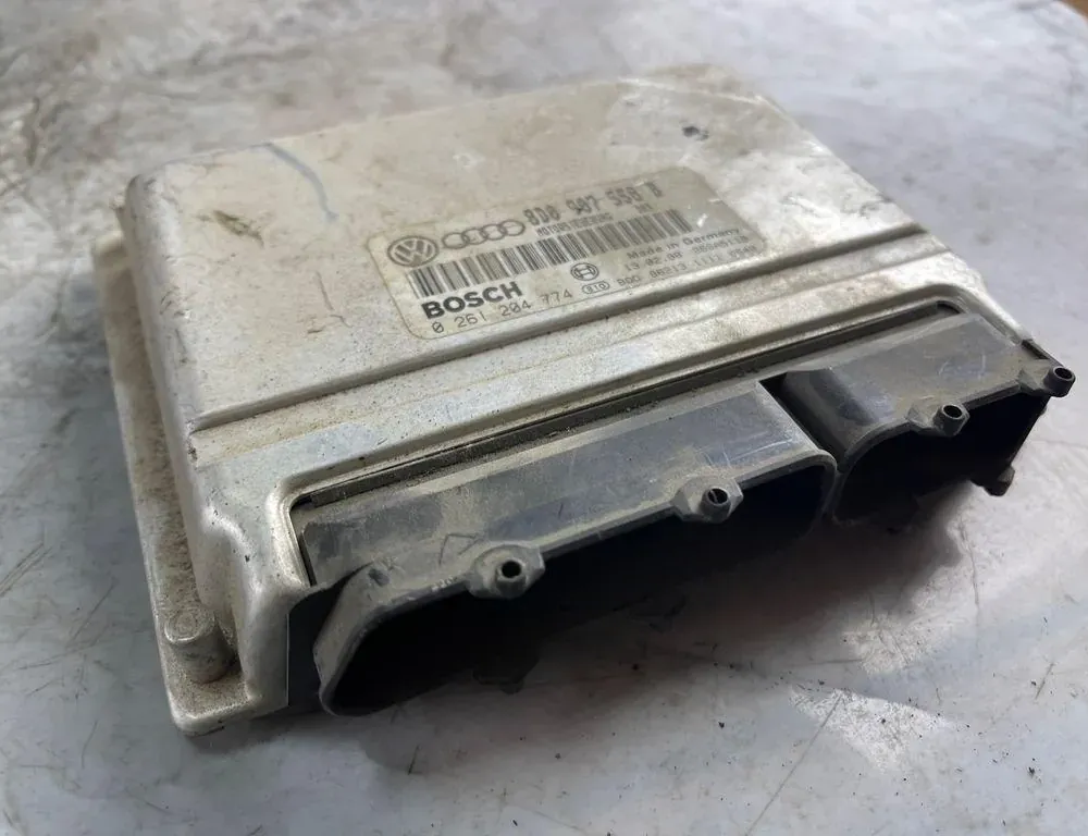 Блок за управление на двигателя ECU