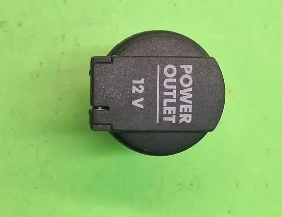 12 V контакт