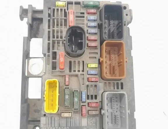 Блок за управление на двигателя ECU