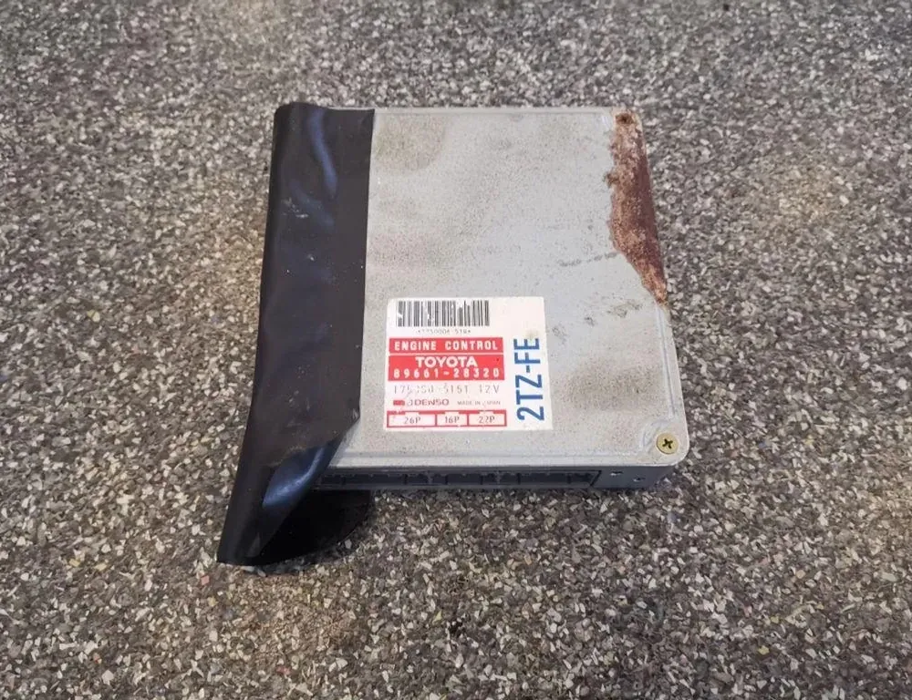 Блок за управление на двигателя ECU