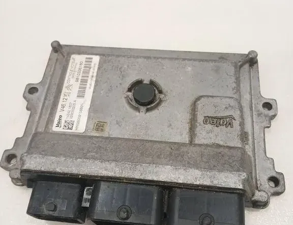 Блок за управление на двигателя ECU