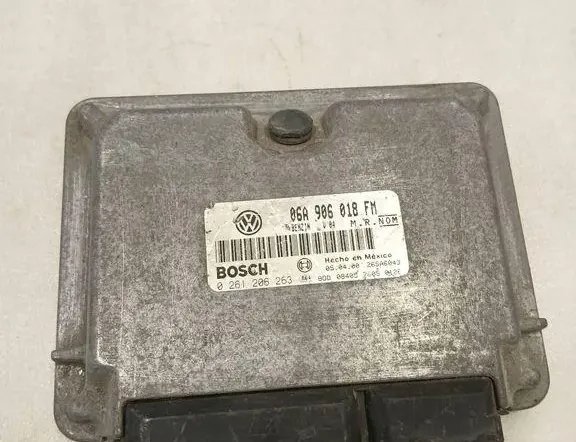 Блок за управление на двигателя ECU