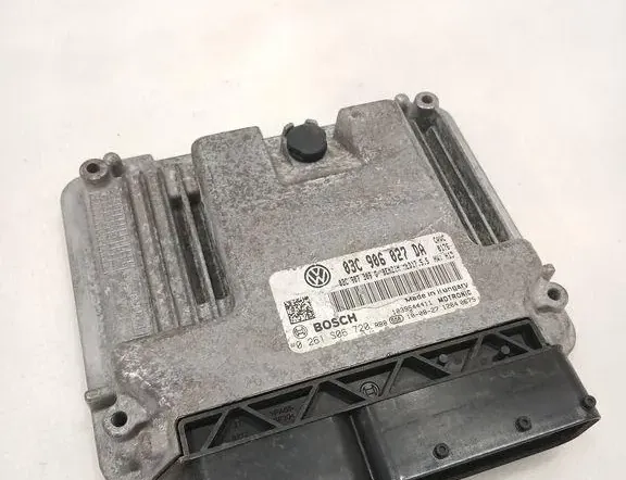 Блок за управление на двигателя ECU