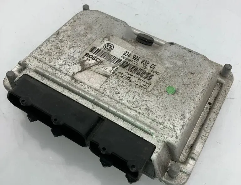 Блок за управление на двигателя ECU