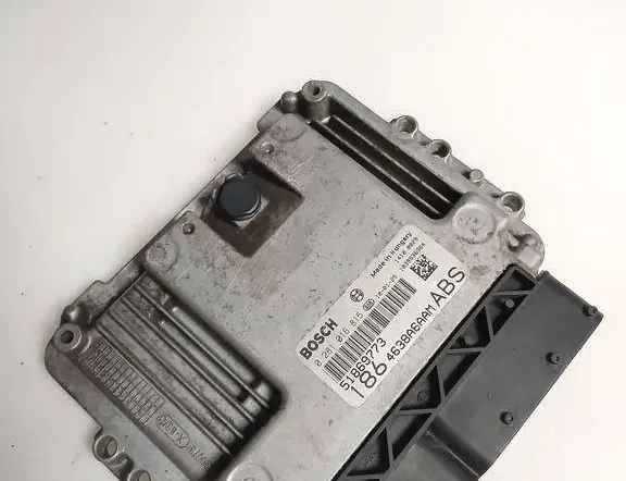Блок за управление на двигателя ECU