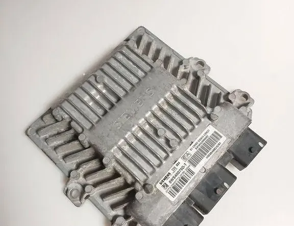 Блок за управление на двигателя ECU
