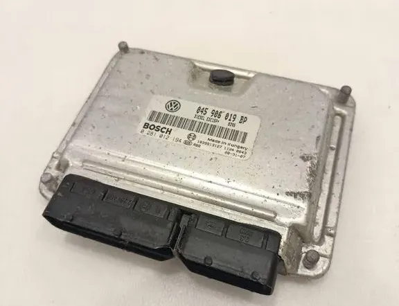 Блок за управление на двигателя ECU