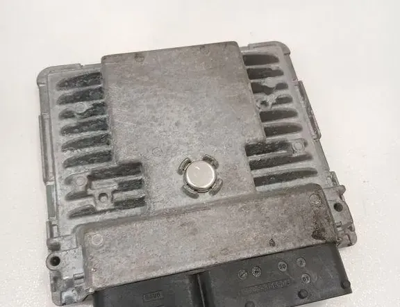 Блок за управление на двигателя ECU