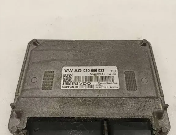 Блок за управление на двигателя ECU