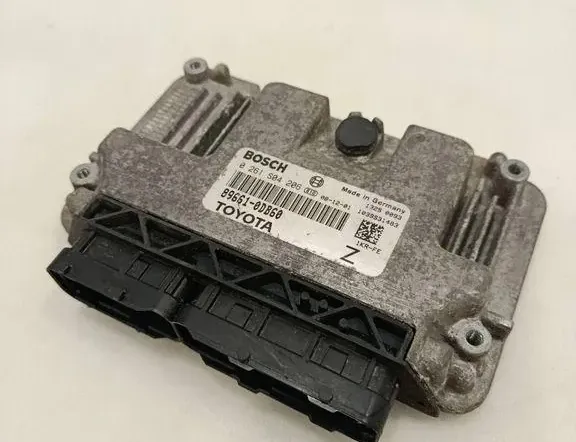 Блок за управление на двигателя ECU