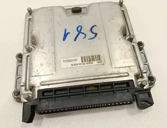 Блок за управление на двигателя ECU