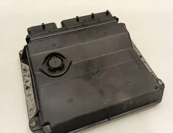 Блок за управление на двигателя ECU