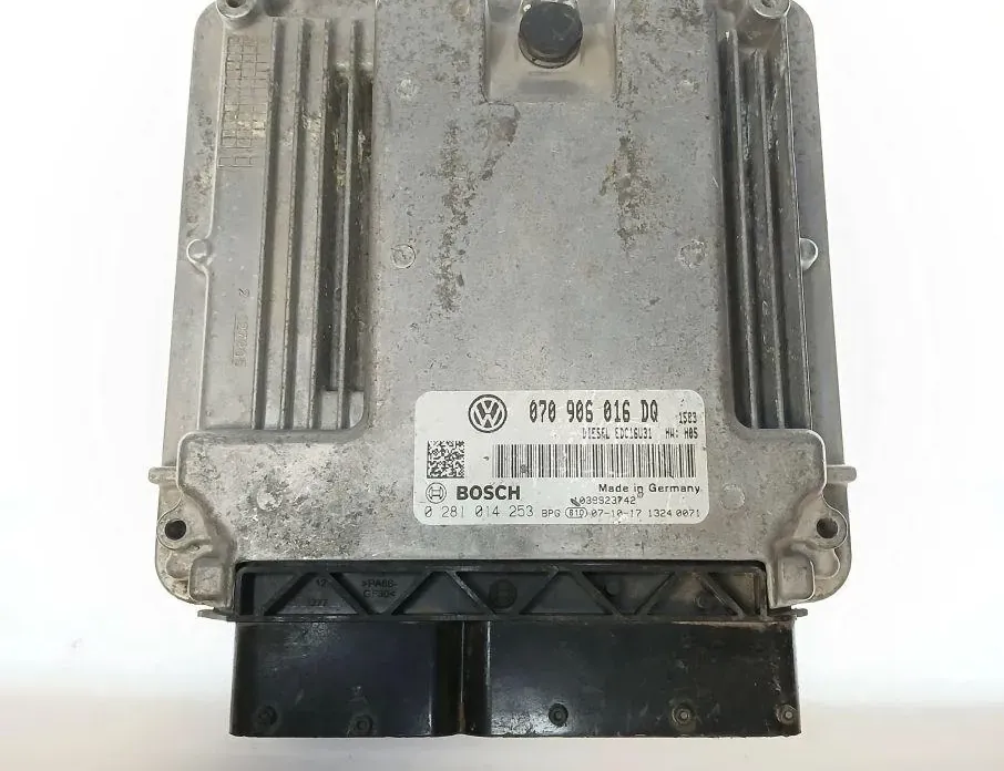 Блок за управление на двигателя ECU