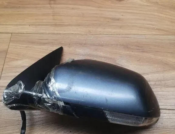 Ляво странично огледало