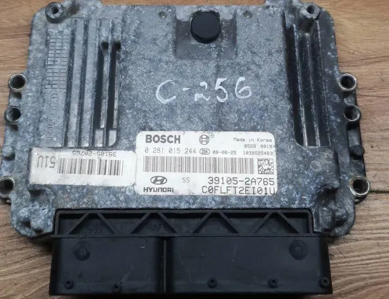 Блок за управление на двигателя ECU