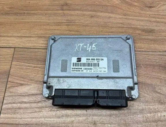 Блок за управление на двигателя ECU