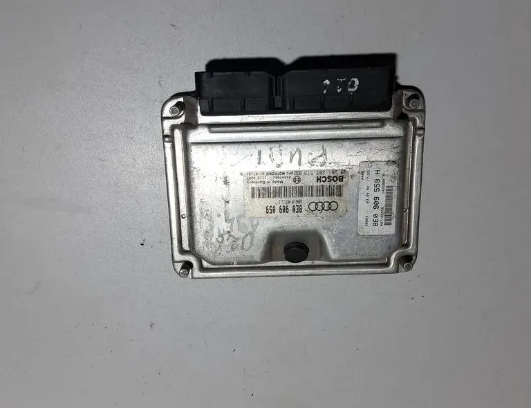 Блок за управление на двигателя ECU
