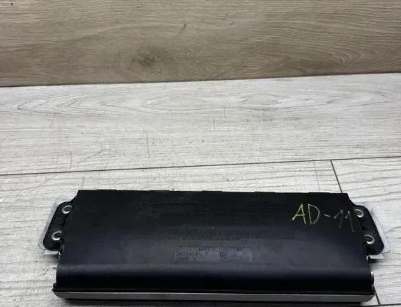 SRS Airbag за колена