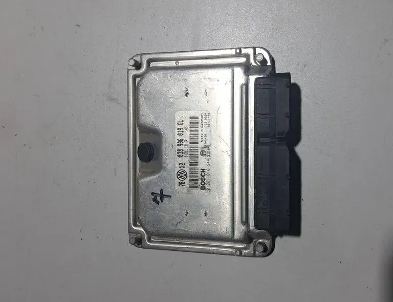 Блок за управление на двигателя ECU