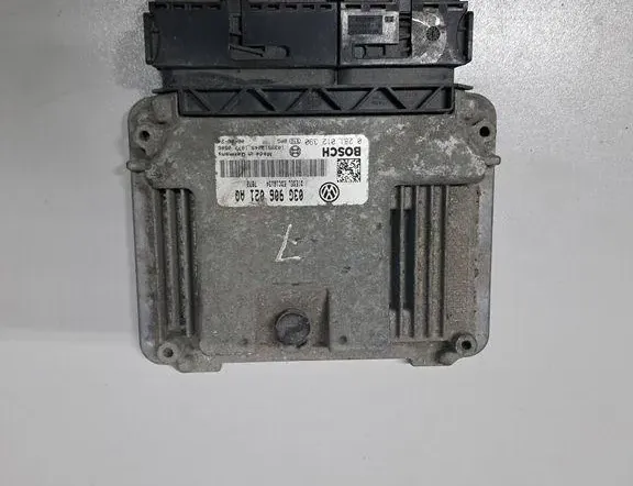 Блок за управление на двигателя ECU