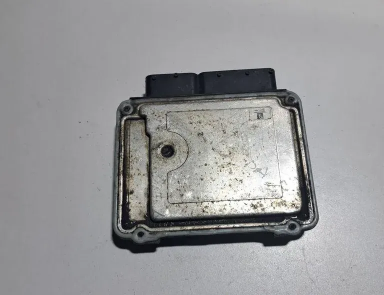 Блок за управление на двигателя ECU