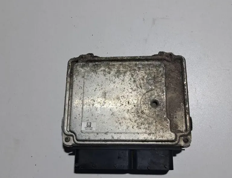 Блок за управление на двигателя ECU