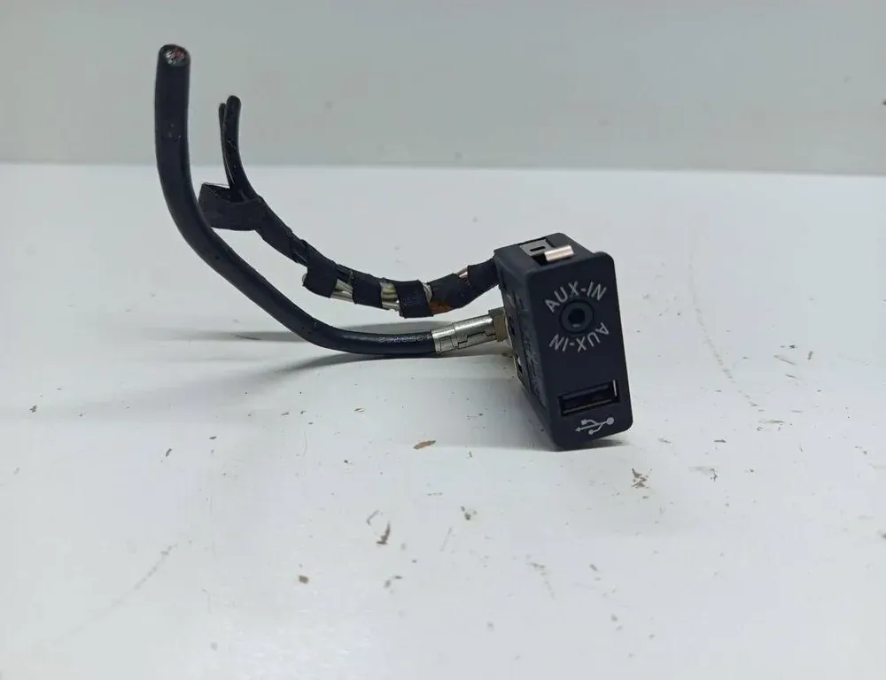 USB