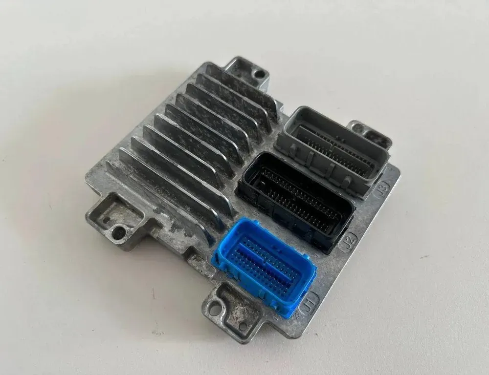 Блок за управление на двигателя ECU