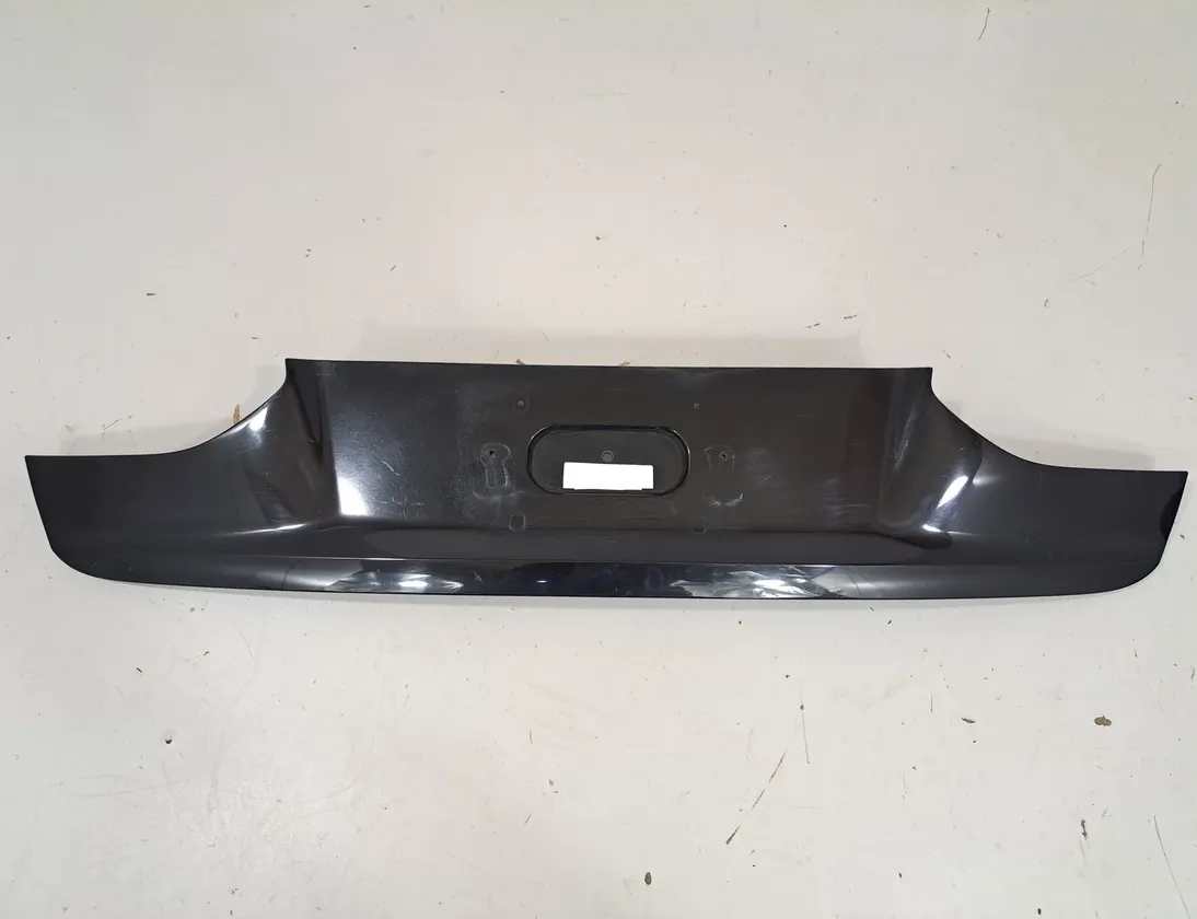 BMW 7 Series G11/G12 (2015-2023) Долна част на капака на багажника - BMW · 7 Series · G11/G12 (2015-2023) · 7416687, 7379945