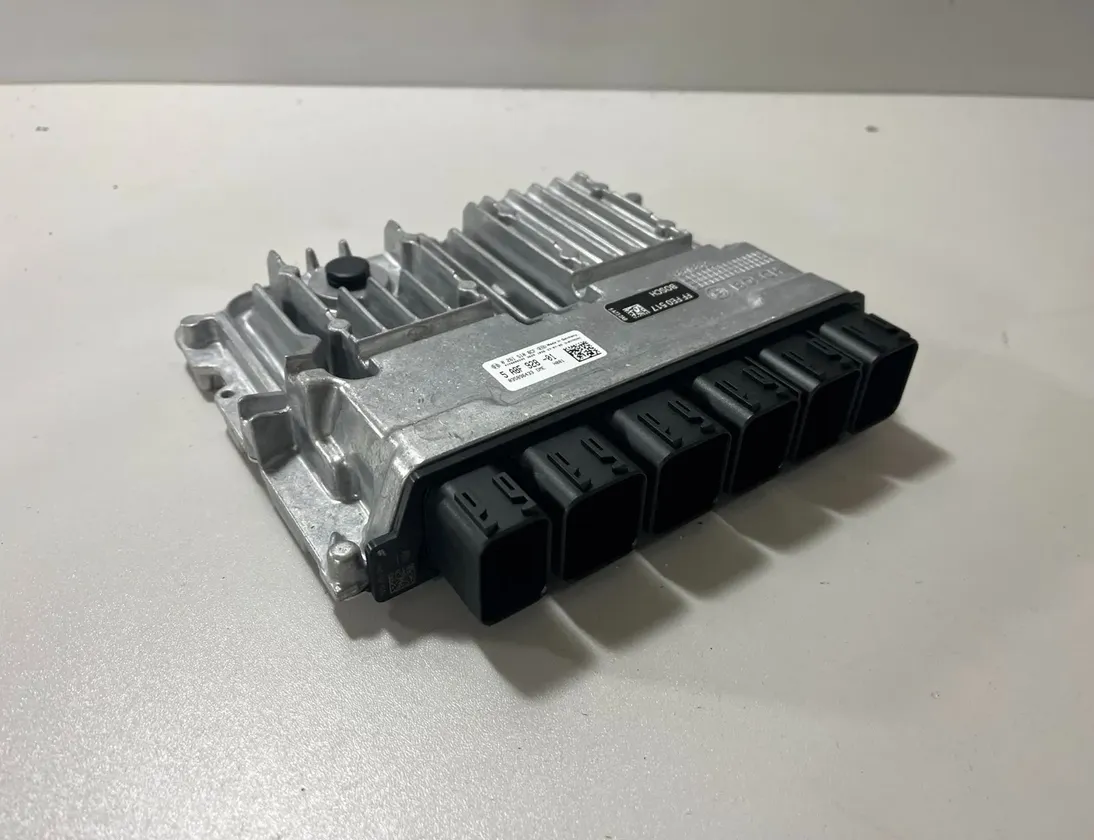 Блок за управление на двигателя ECU