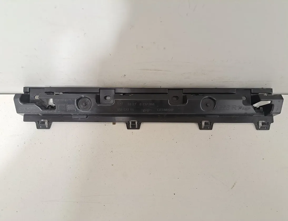 BMW 4 Series G22, G23, G26 (2020-2023) Преден десен държач за праг - BMW · 4 Series · G22, G23, G26 (2020-2023) · 8737084