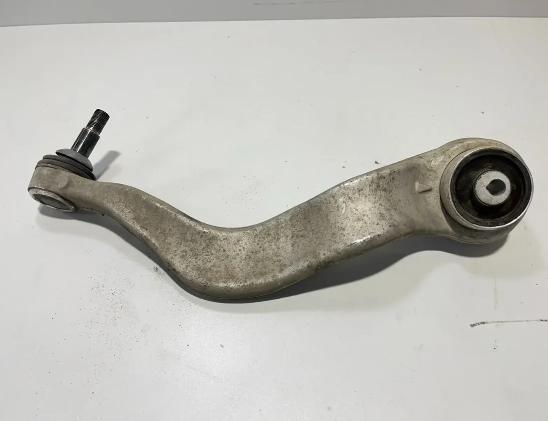 BMW 7 Series G70 (2022-2024) Предна дясна извита вилка - BMW · 7 Series · G70 (2022-2024) · 8854250, 8881404, 8869746, 6898544