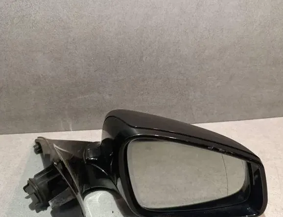 Ляво странично огледало