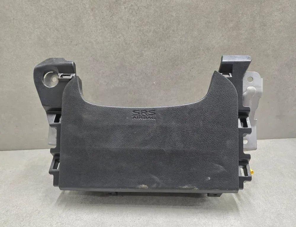 SRS Airbag за колена