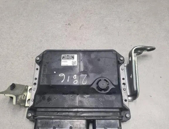 Блок за управление на двигателя ECU