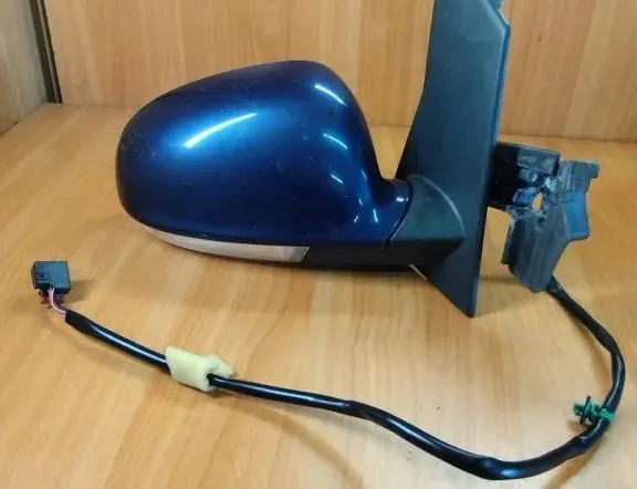 Ляво странично огледало