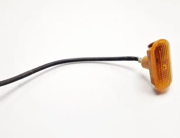 Преден ляв мигач на калника