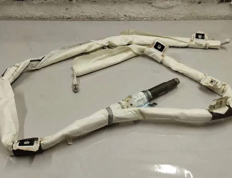 Лява странична въздушна възглавница на покрива SRS
