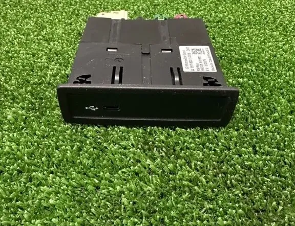 USB