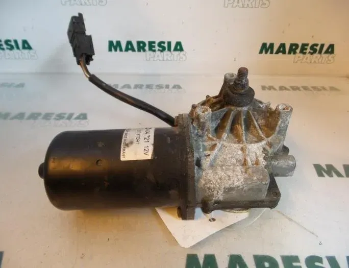 Мотор на механизма за чистачки на предното стъкло