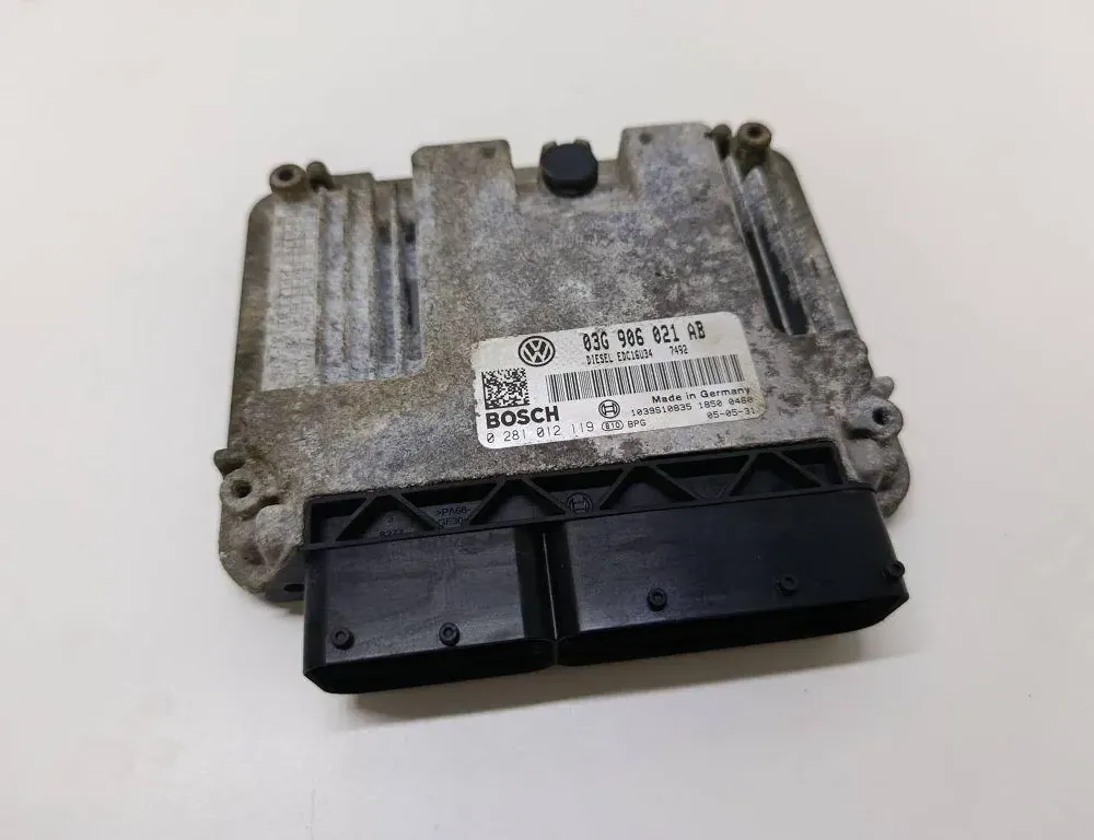 Блок за управление на двигателя ECU