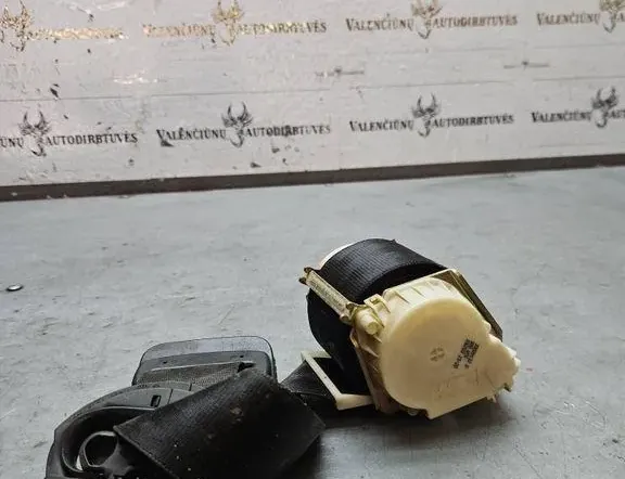 Заден ляв предпазен колан