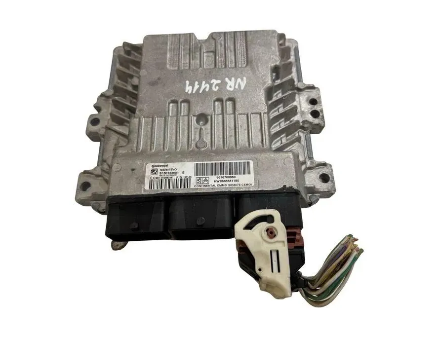 Блок за управление на двигателя ECU
