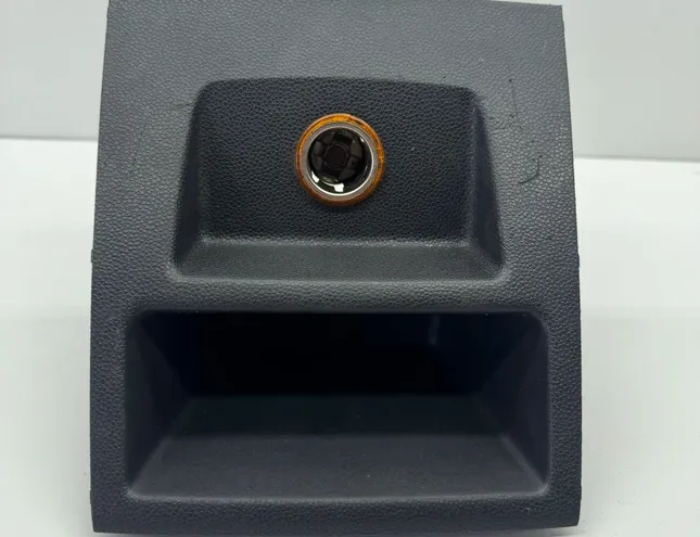 12 V контакт