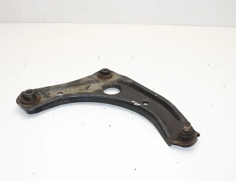 Предна дясна ръка