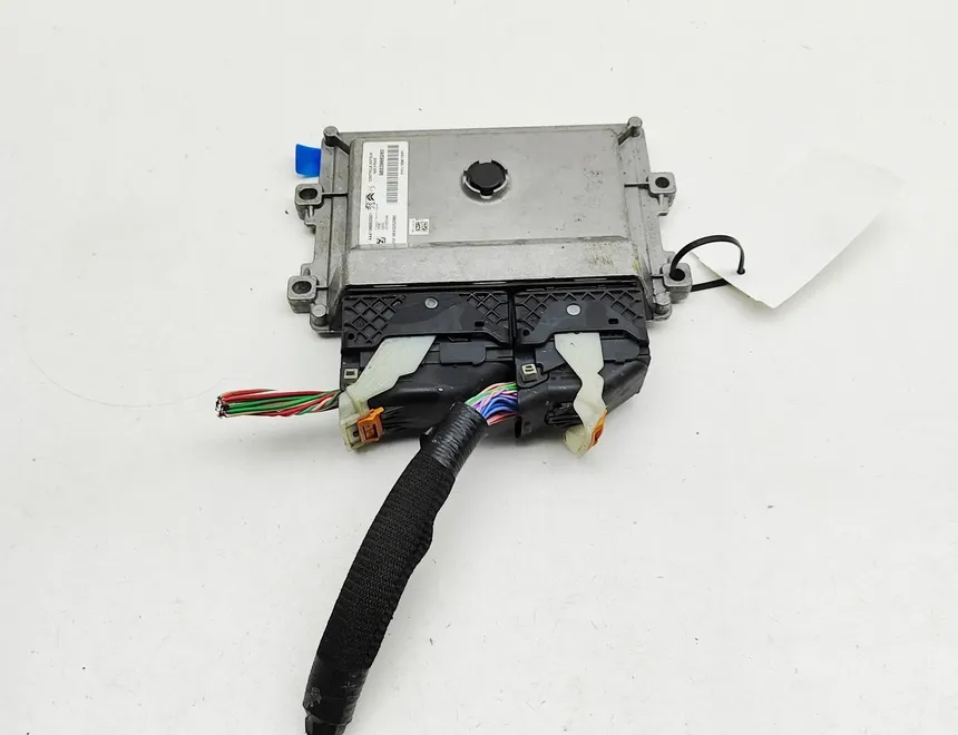 Блок за управление на двигателя ECU