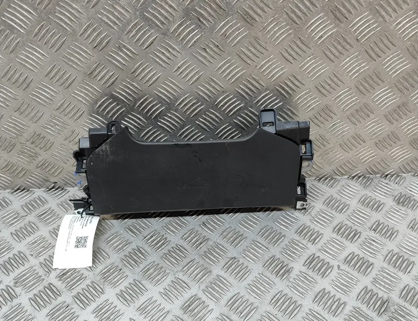 SRS Airbag за колена