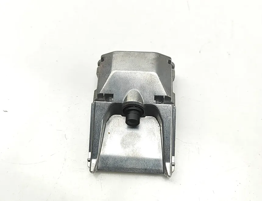 Предна камера